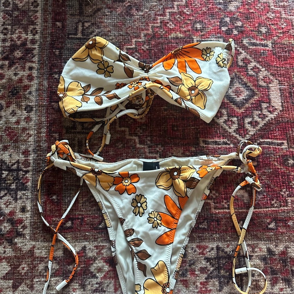 TRIANGL FLORAL BIKINI